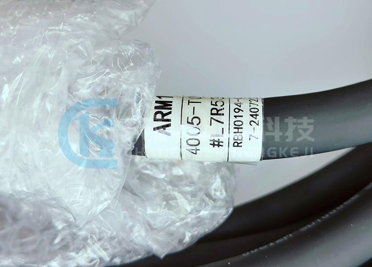 發(fā)那科7米外部軸動(dòng)力線(xiàn)A660-4005-T097 發(fā)那科7米外部軸動(dòng)力線(xiàn)A660-4005-T097